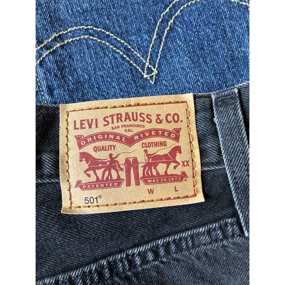 Levi's 501 Button Fly Womens Jean Shorts Sz 31 Denim & Black MSRP $59 Lot Of 2 - Picture 4 of 16